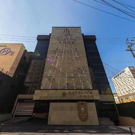 Hotel Lium Cheonan Buitenkant foto