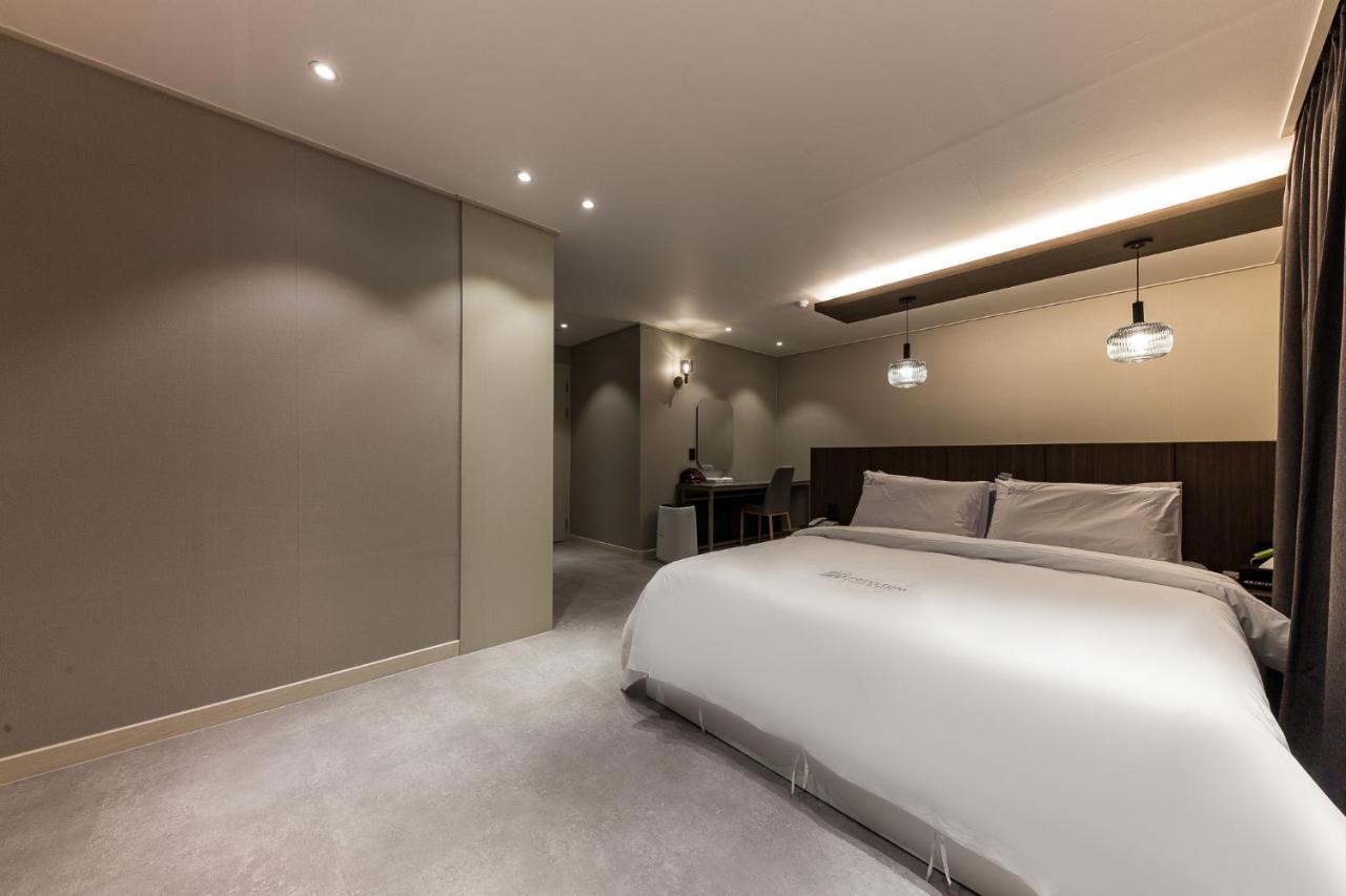Hotel Lium Cheonan Buitenkant foto