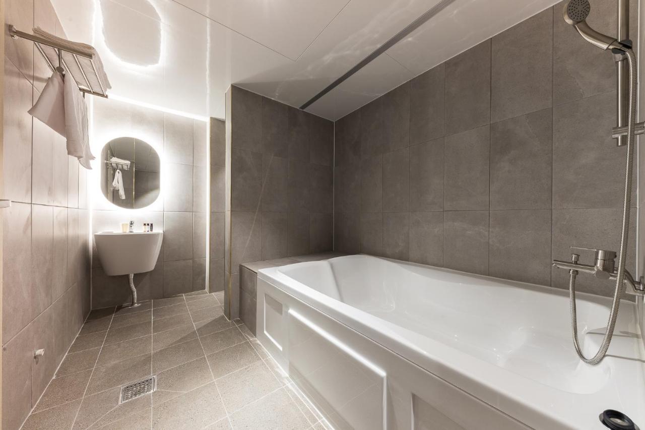 Hotel Lium Cheonan Buitenkant foto