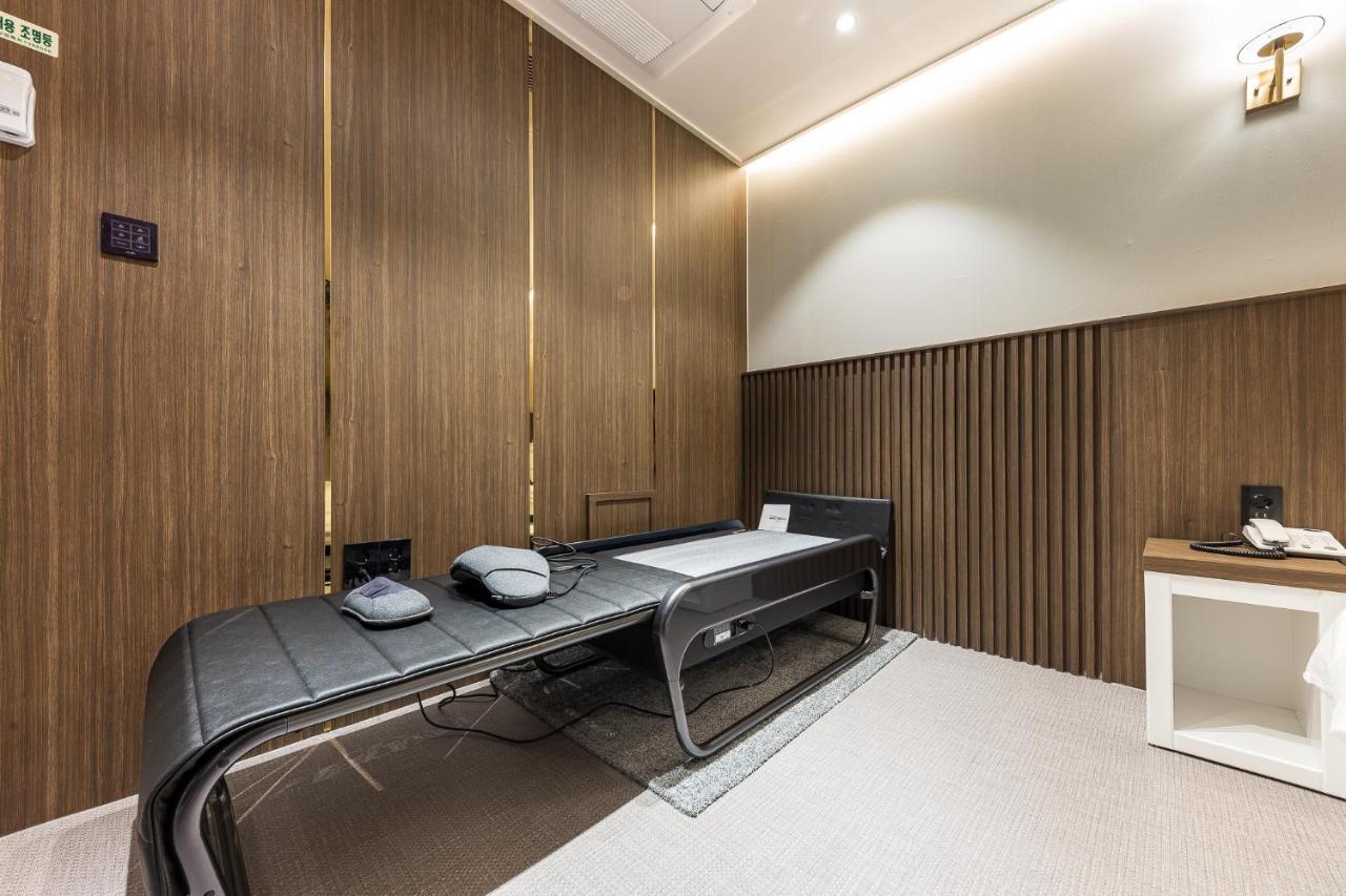 Hotel Lium Cheonan Buitenkant foto