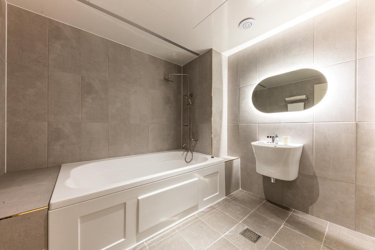 Hotel Lium Cheonan Buitenkant foto