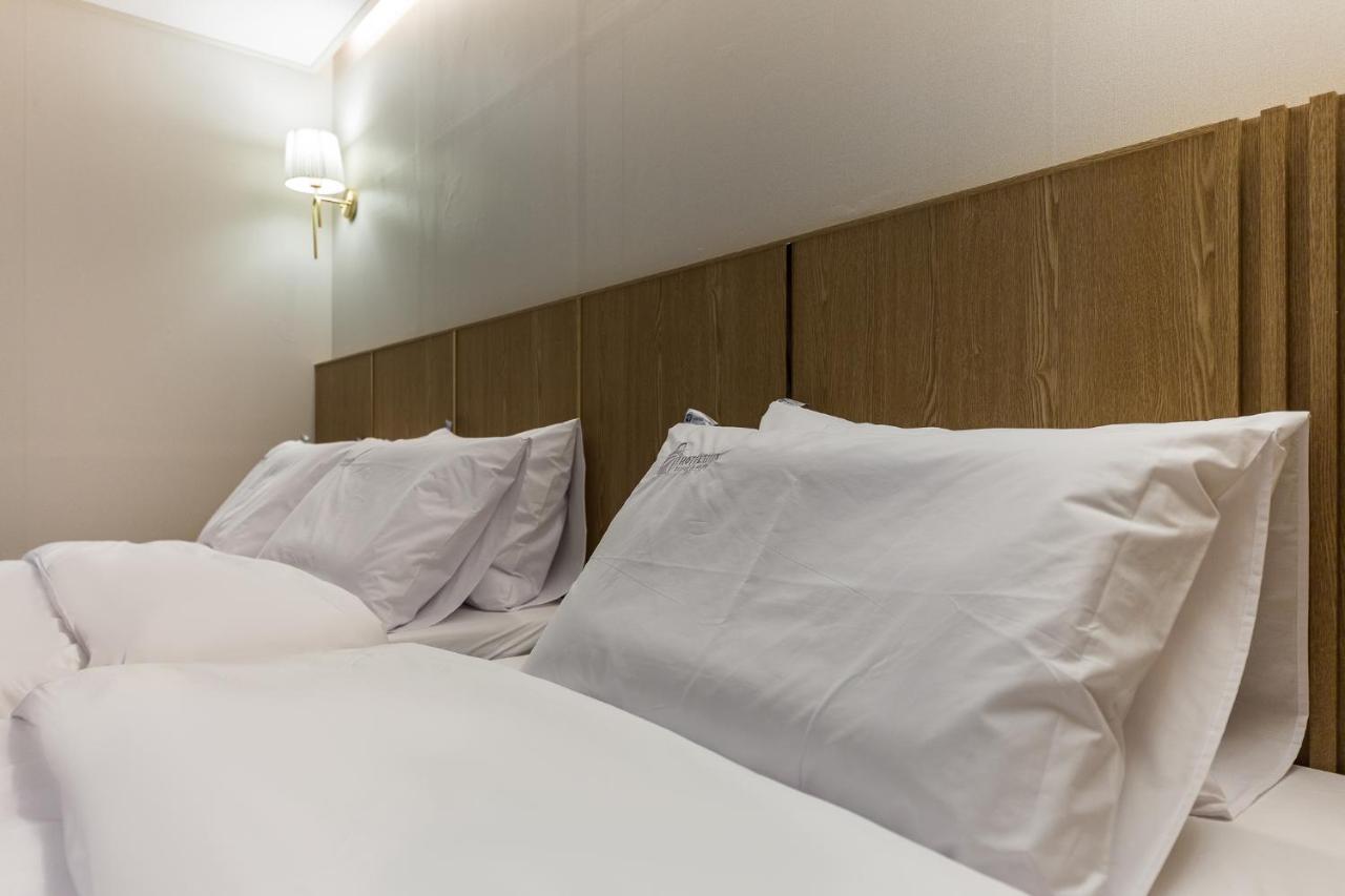 Hotel Lium Cheonan Buitenkant foto